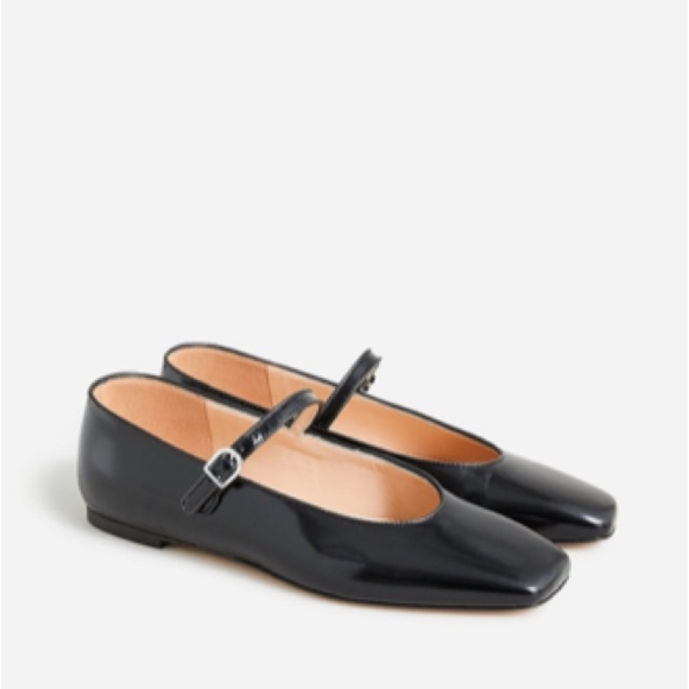 Anya Mary Jane flat